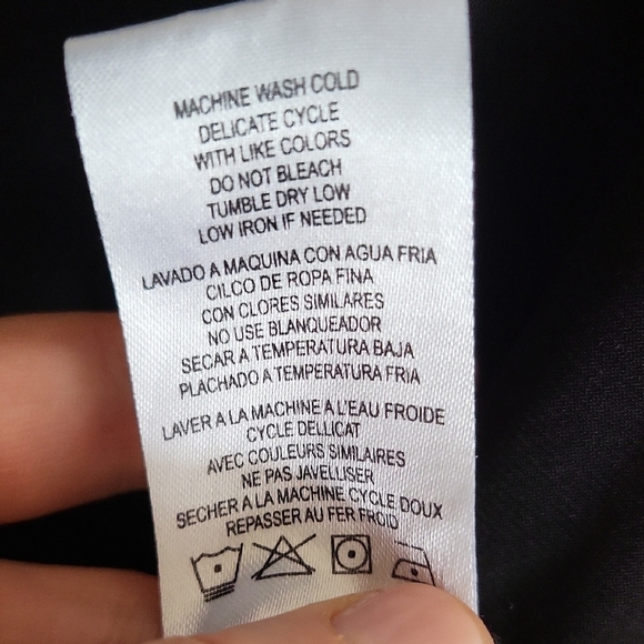 Elegant Black Sleeveless Top by Nina Leonard – Timeless, Chic & Perfect - Picture 4 of 8